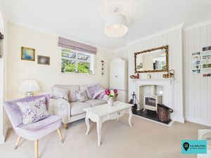 Sitting Area- click for photo gallery